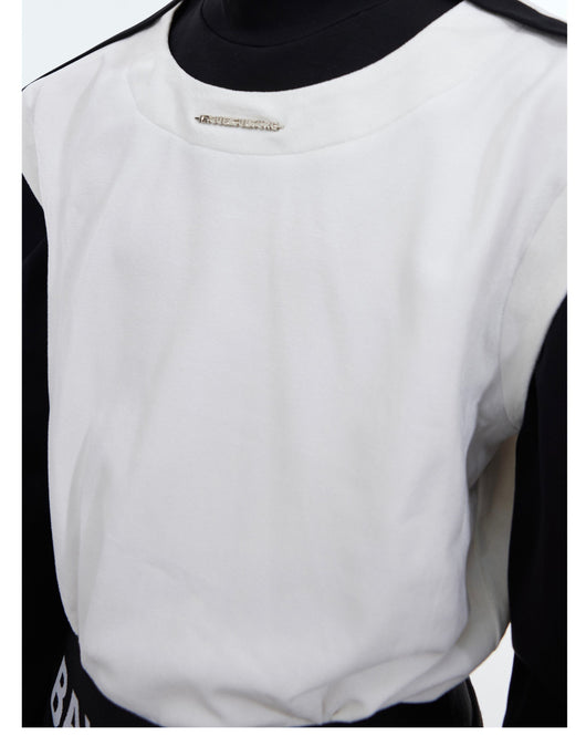 Blusa Ajustada de Diseño Deconstruido Dos Tonos - Image 24