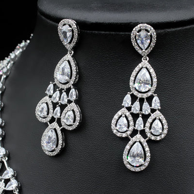 Conjunto de Collar y Aretes de Circón con Efecto Gota de Agua Iridiscente - Image 18