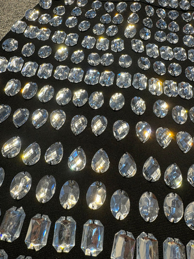 Shorts de Lujo Artesanales para Mujer con Diamantes y Detalles Elaborados - Image 12
