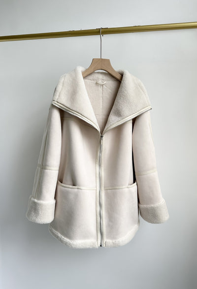 Abrigo de Cuero Nórdico para Mujer - Image 18
