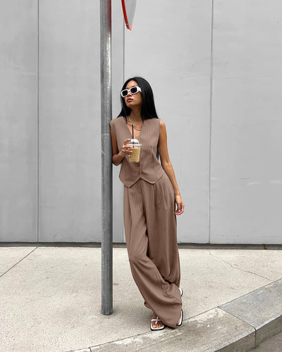 Chaleco V-Neck con Tirantes Anchos - Traje Casual Versátil - Image 15