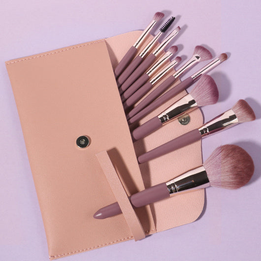 Set de 14 Brochas de Maquillaje con Mango de Madera Premium - Image 16