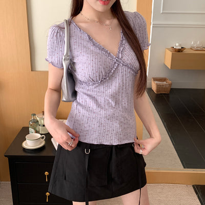 Blusa Crop Top Ajustada con Encaje y Cuello en V - Image 51