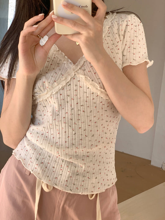 Blusa Crop Top Ajustada con Encaje y Cuello en V - Image 73