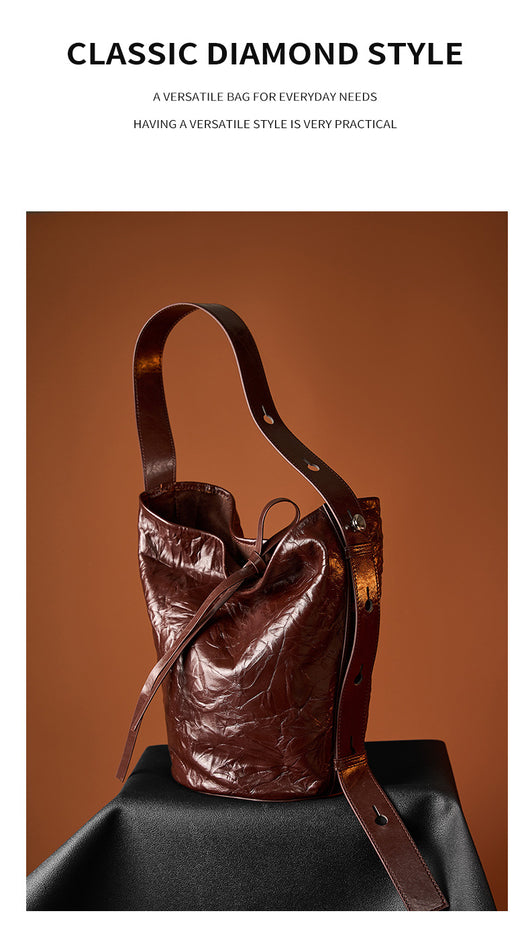 Bolso Bucket de Cuero con Patrón Texturizado y Asa Cruzada - Image 16