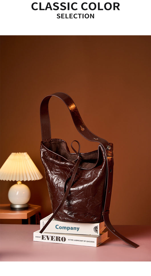 Bolso Bucket de Cuero con Patrón Texturizado y Asa Cruzada - Image 19