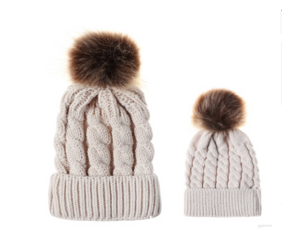 Gorro de Invierno Trenzado con Pompón - Juego Familiar Cálido - Image 21