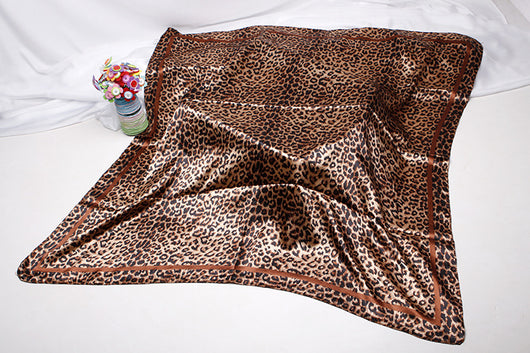 Pañuelo Cuadrado de Seda Artificial Satinada Estampado - Image 10