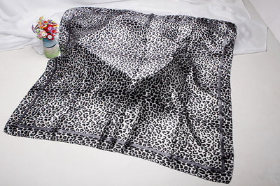 Pañuelo Cuadrado de Seda Artificial Satinada Estampado - Image 21