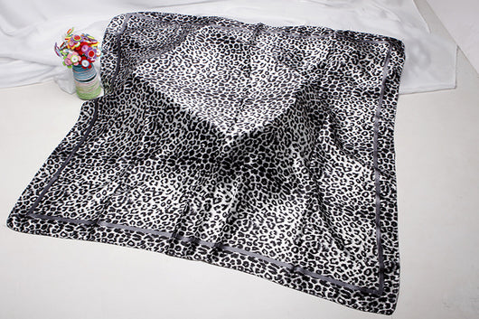 Pañuelo Cuadrado de Seda Artificial Satinada Estampado - Image 21