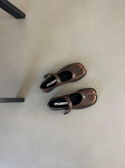 Zapatos de Cuero con Tacón Medio para Mujer - Diseño Clásico y Versátil - Image 7
