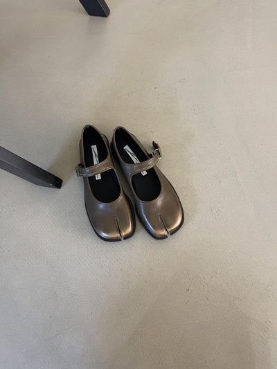 Zapatos de Cuero con Tacón Medio para Mujer - Diseño Clásico y Versátil - Image 8