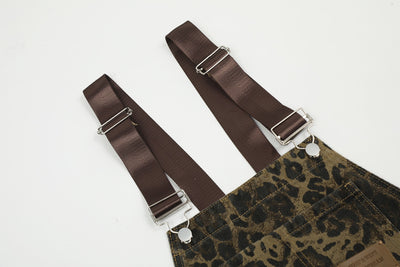 Overol Denim Estampado Leopardo Vintage Unisex con Tirantes - Image 24