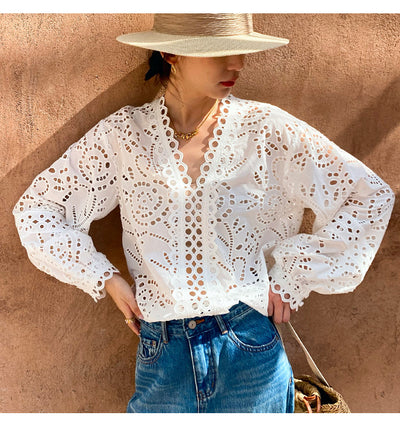 Blusa Blanca de Algodón con Bordado Diseño Elegante Manga Larga para Mujer - Image 20