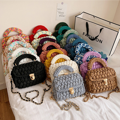 Bolsa Mensajera Tejida a Mano - Diseño Artesanal Crochet - Image 23