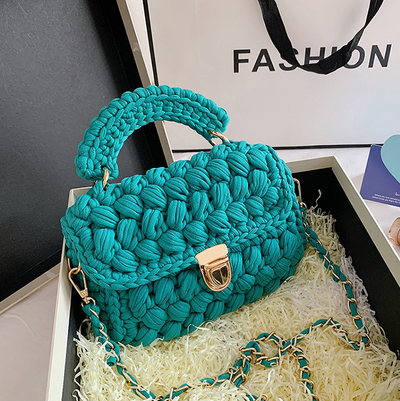 Bolsa Mensajera Tejida a Mano - Diseño Artesanal Crochet - Image 25