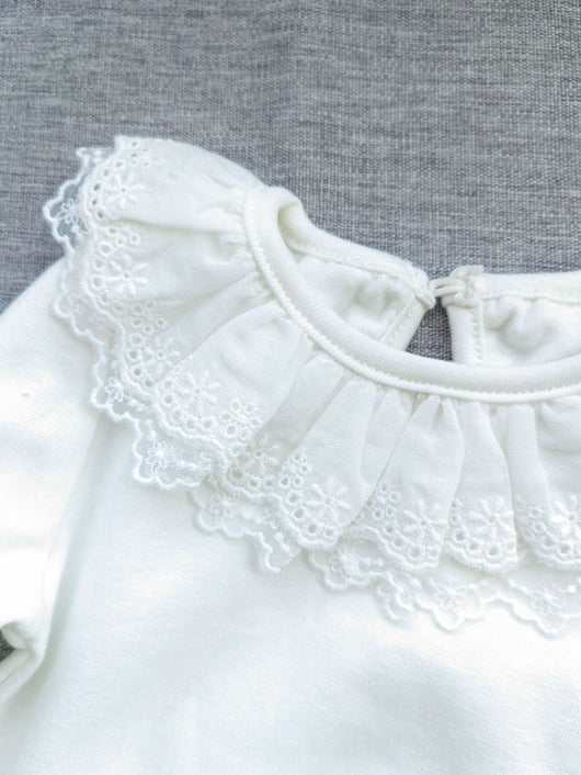 Blusa de Cuello Volante Solapa Ancha - Corte Clásico - Image 11
