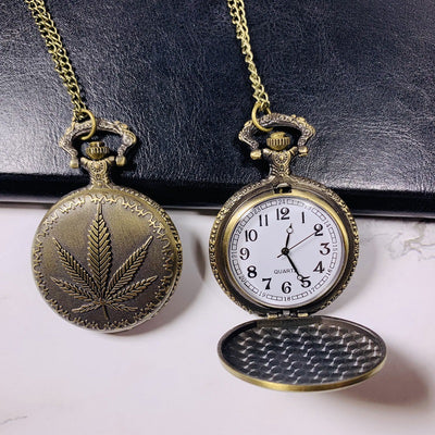 Reloj de Cuarzo Árbol de la Suerte con Cordón Maple Leaf - Image 19