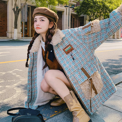 Abrigo de Invierno para Mujer en Lana de Cordero - Image 17