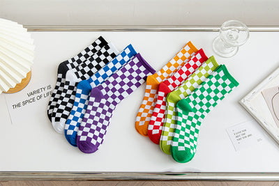 Calcetines Tubo Estilo Ajedrez para Mujer - Image 23