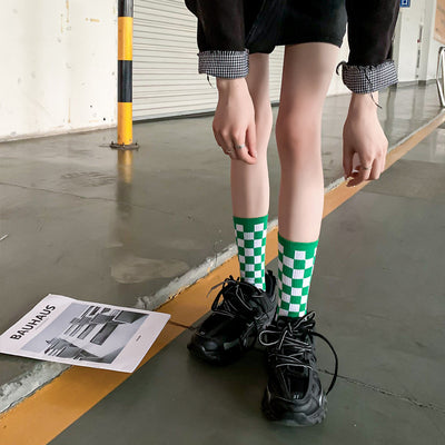 Calcetines Tubo Estilo Ajedrez para Mujer - Image 25