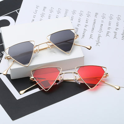 Gafas de Sol Triangulares Metálicas Caladas - Image 10