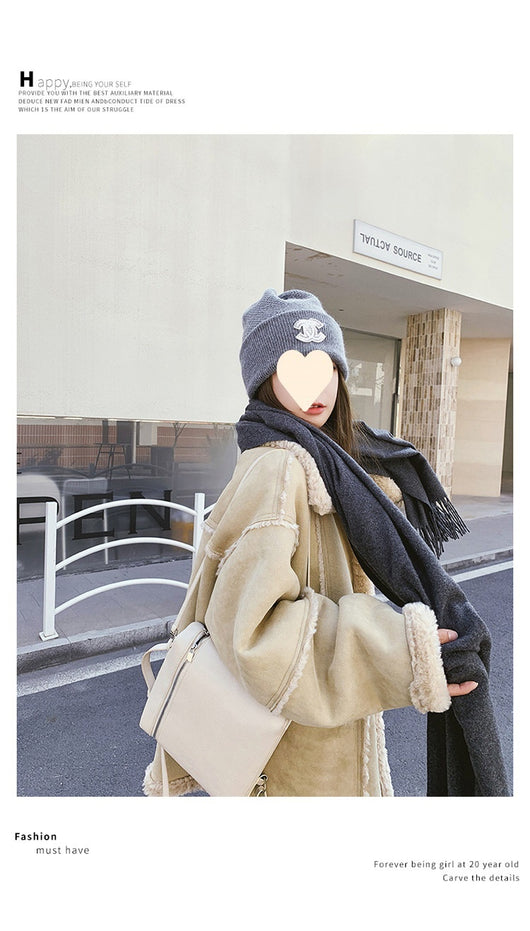 Abrigo de Invierno para Mujer en Lana de Cordero con Detalles de Piel - Image 17