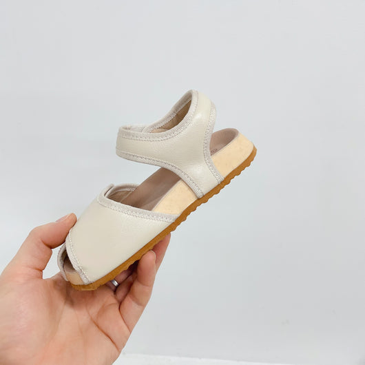 Sandalias Infantiles de Cuero Punta Abierta - Zapatos Ligeros para Playa - Image 15