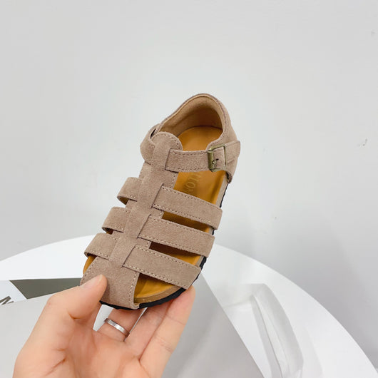 Sandalias Infantiles de Ante con Diseño Calado - Image 13