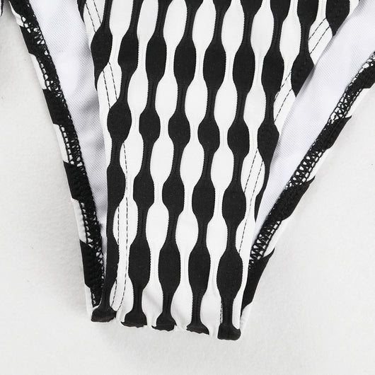 Bikini Dos Piezas Tubo con Pieza de Tres Partes - Image 23