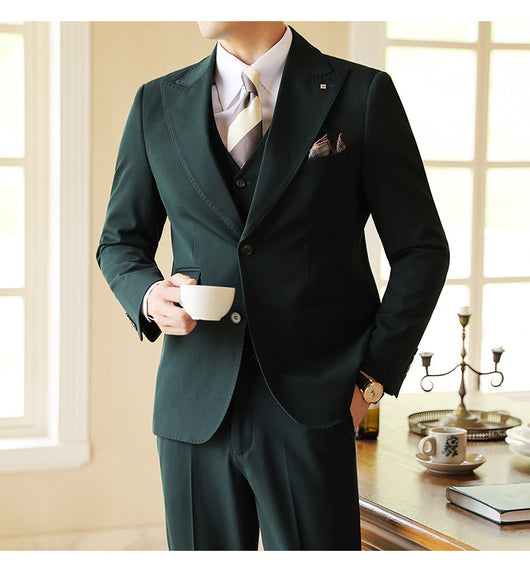 Traje de Novio Premium Tres Piezas Color Caramelo con Solapa Clásica - Image 17