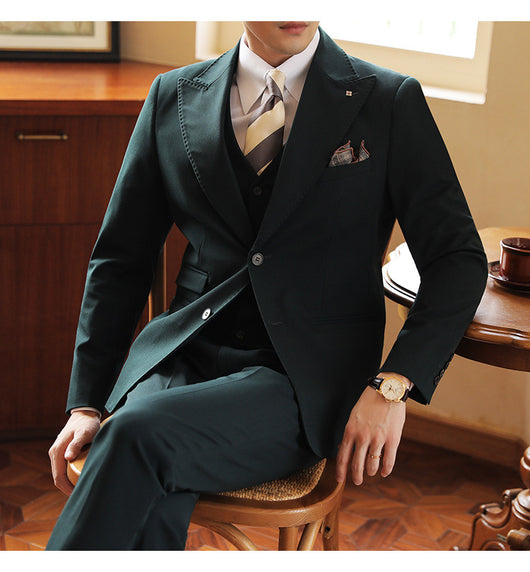 Traje de Novio Premium Tres Piezas Color Caramelo con Solapa Clásica - Image 24