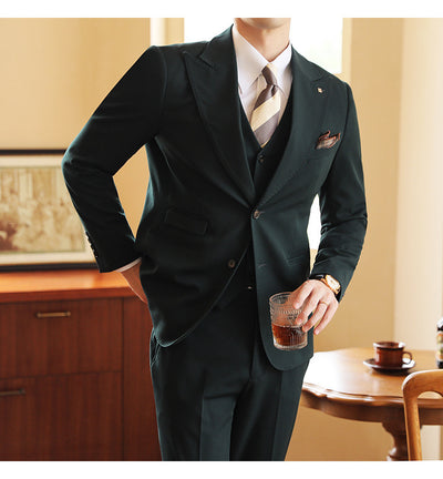 Traje de Novio Premium Tres Piezas Color Caramelo con Solapa Clásica - Image 35