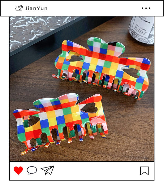 Pasador Elegante de Cuadros Geométricos en Tonos Neutros - Image 11
