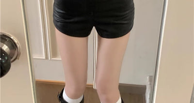 Pantalones de Cuero Sintético Cintura Alta Shorts Sexy Estilo Moderno - Image 17