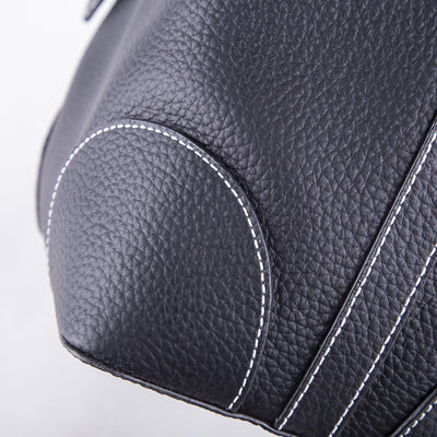 Bolso Cubo Retro de Cuero Genuino con Patrón Grabado y Cordón Ajustable - Image 42