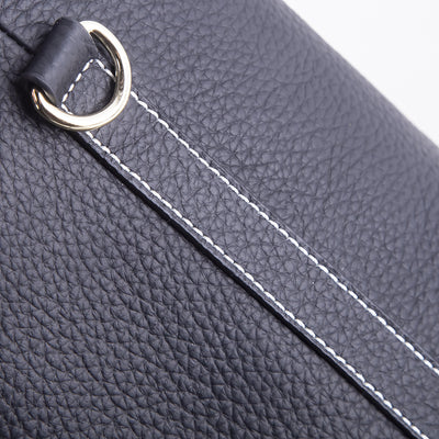 Bolso Cubo Retro de Cuero Genuino con Patrón Grabado y Cordón Ajustable - Image 43