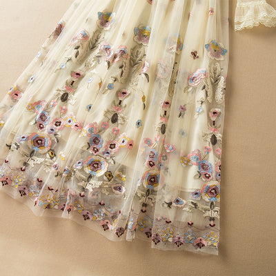 Vestido Largo Elegante con Cuello Alto, Bordado en Malla y Dobladillo Ancho - Image 19