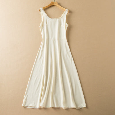 Vestido Largo Elegante con Cuello Alto, Bordado en Malla y Dobladillo Ancho - Image 21