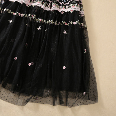 Vestido Swing con Bordado Pesado en Malla - Image 10