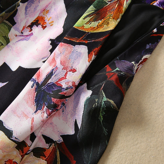 Traje Ejecutivo con Blusa de Manga Larga Incrustada en Diamantes y Falda Plisada - Image 9