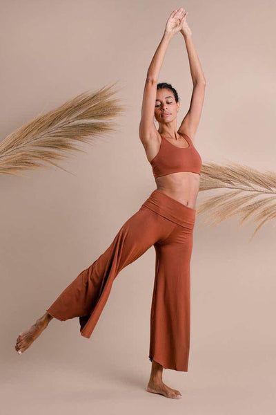 Traje de Yoga Espalda Descubierta con Sostén Integrado - Image 37