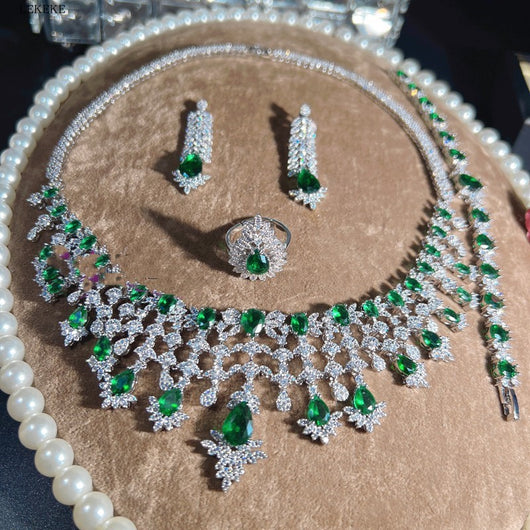 Conjunto de Joyería Elegante con Zirconia Verde - Collar, Aretes, Anillo y Pulsera - Image 12