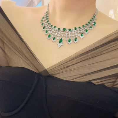 Conjunto de Joyería Elegante con Zirconia Verde - Collar, Aretes, Anillo y Pulsera - Image 14
