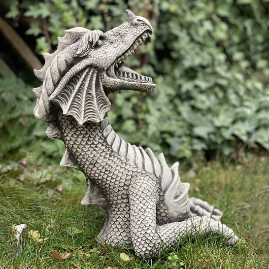 Estatua de Dragón Gótico para Jardín - Decoración Exterior Castillo y Foso - Image 11