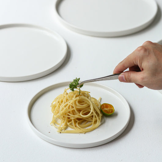 Plato de Cerámica Blanca Pura para el Hogar - Image 10