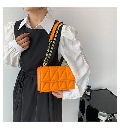 Bolso Bandolera Cuadrado con Cadena - Cartera de Moda Compacta - Image 18
