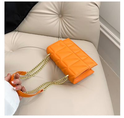 Bolso Bandolera Cuadrado con Cadena - Cartera de Moda Compacta - Image 23