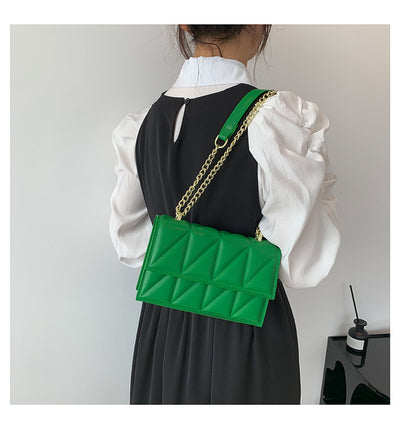 Bolso Bandolera Cuadrado con Cadena - Cartera de Moda Compacta - Image 24