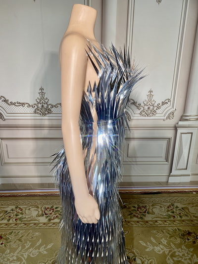 Vestido de Noche Elegante con Lentejuelas y Abertura Lateral - Image 14